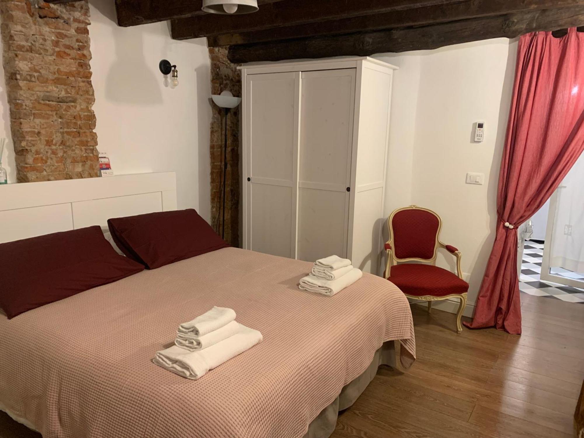 Casa Cimella, Un Nido Nel Cuore Del Porto Antico Cod Citra 010025-lt-2629 Apartment *
